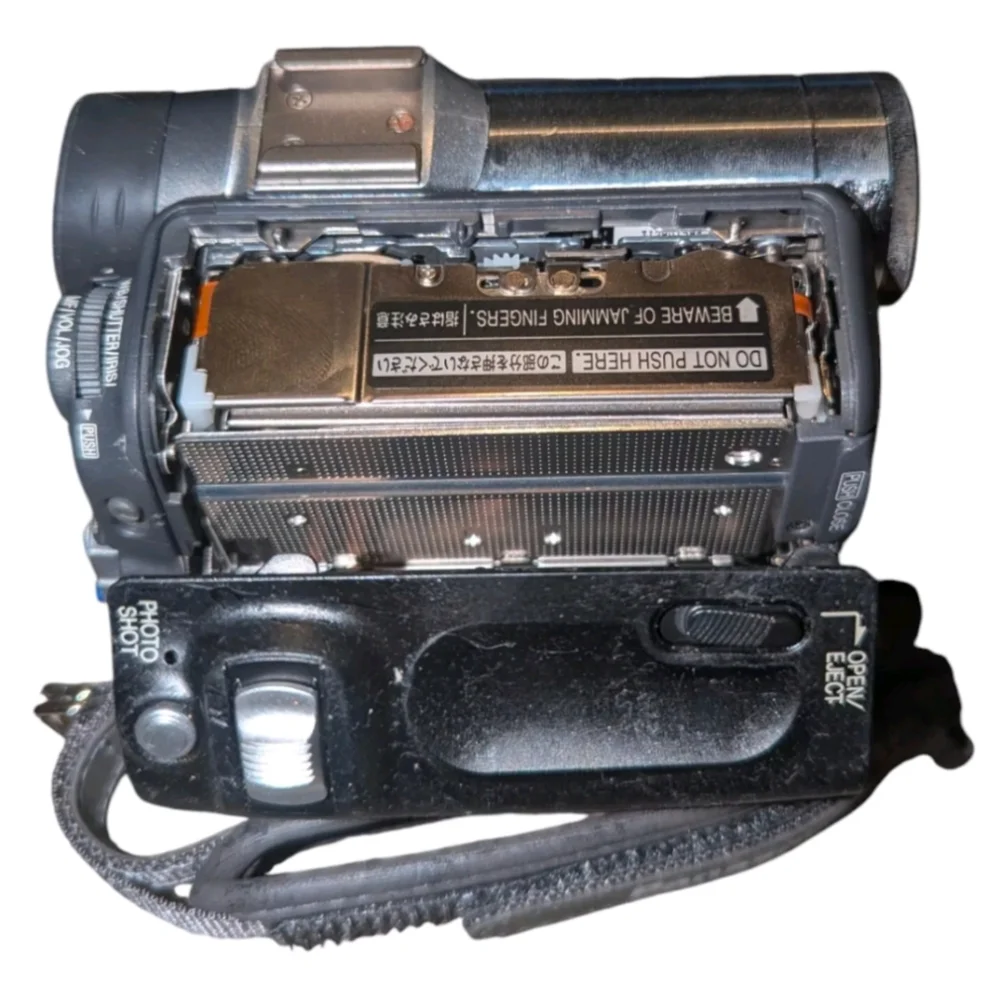 Panasonic PV-GS50D Mini Camcorder 1 Chargers, 2 Batteries, & Camera Bag …